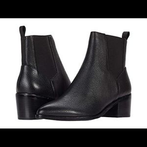 NWB Chinese Laundry Filip Bootie